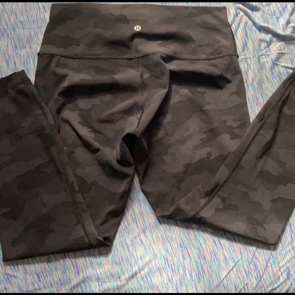 25” Inseam Wunder Under Tight Full-On Luxtreme